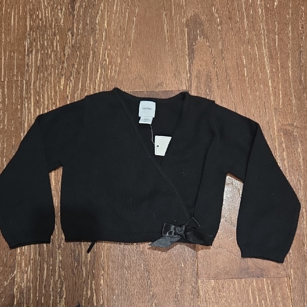 GAP Black Cardigan Sweater